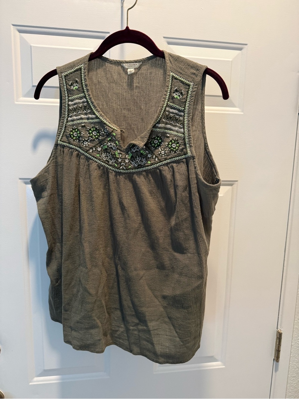 Sonoma Olive Green Embroidered Sleeveless Tank Top